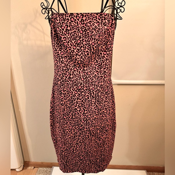 Victoria’s Secret cheetah nightgown, size large never worn - Picture 4 of 7